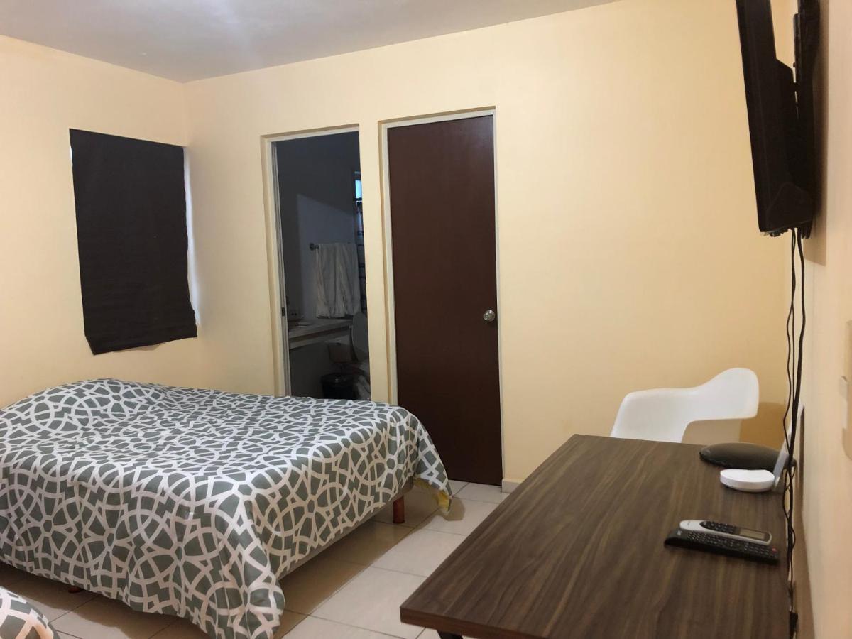 Consulado Suites Monterrey Esterno foto
